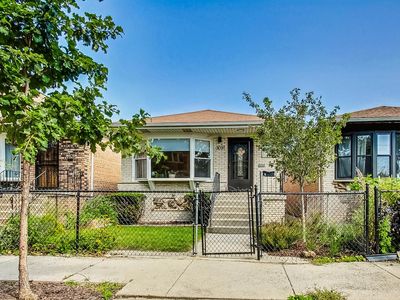 3031 S Quinn St, Chicago, IL, 60608