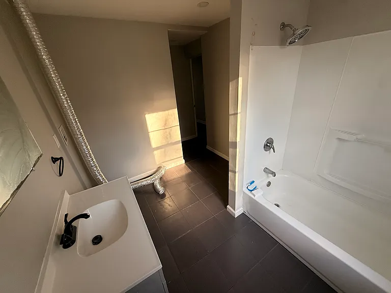 705 Dehirsch Ave #2 — Photo 8