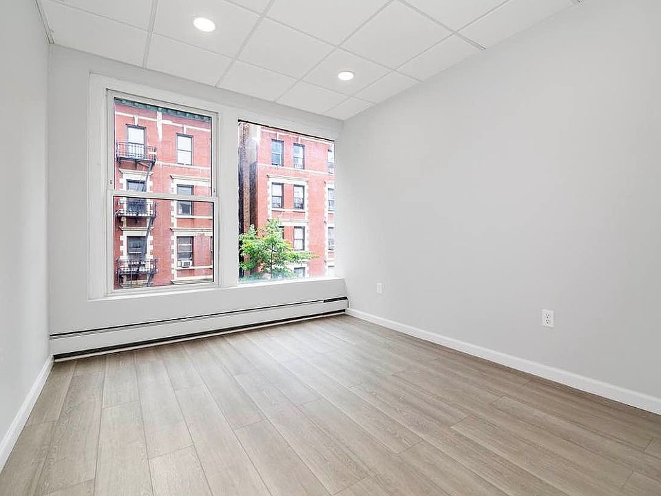1st image of 369 W 36th St Unit 3