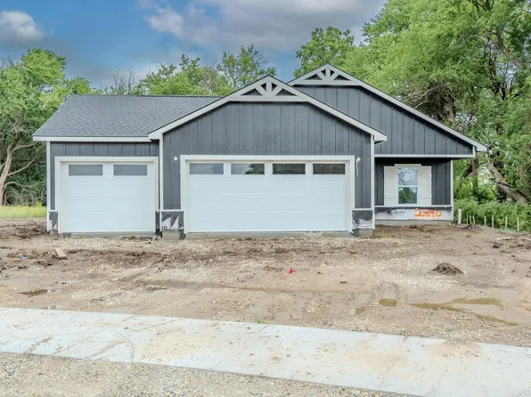 2390 E Thunder St, Wichita, KS 67219