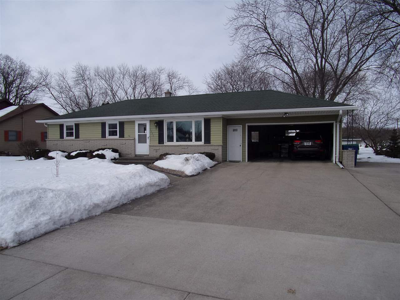 1605 S Commercial St, Neenah, WI 54956 Zillow