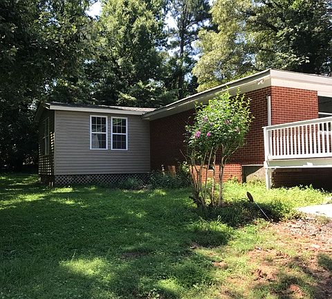 4th image of 325 Courtney Ln