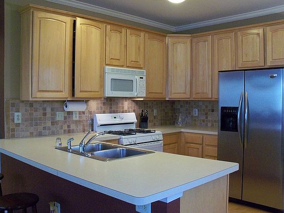 Ample Counters & Cabinets
