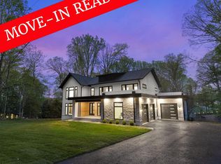2715 Colt Run Rd, Oakton, VA 22124
