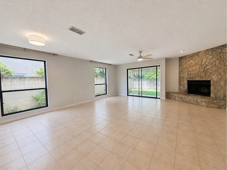 1746 Ocean Grove Dr — Photo 11