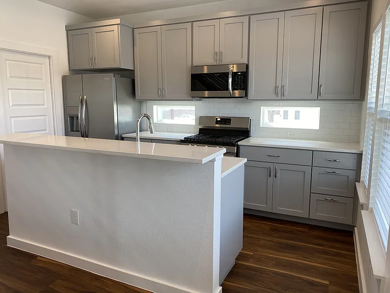 7907 Brodie Ln #B — Photo 19