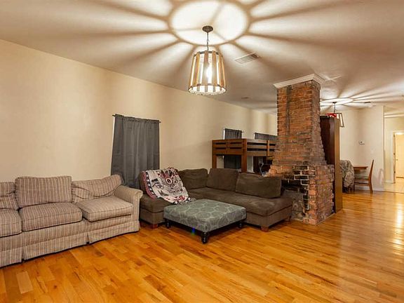 5th image of 2410 N 6th Ave