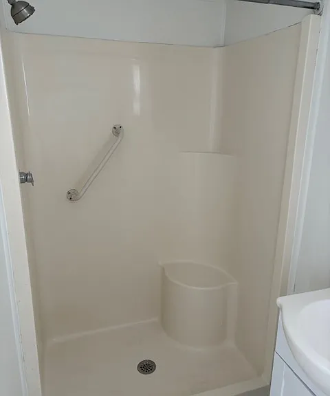 6441 Holiday Dr — Photo 11