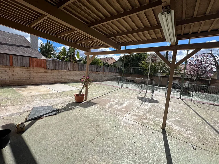 19806 Strathern St — Photo 33