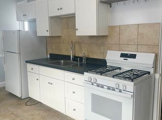 9 Sherman St #2R, Newport, RI 02840