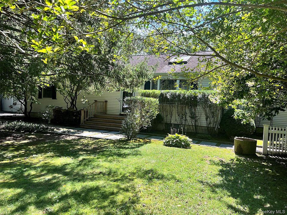 1st image of 1029 Wading River Manor Road