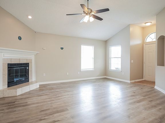 4th image of 4418 Hanging Moss Dr
