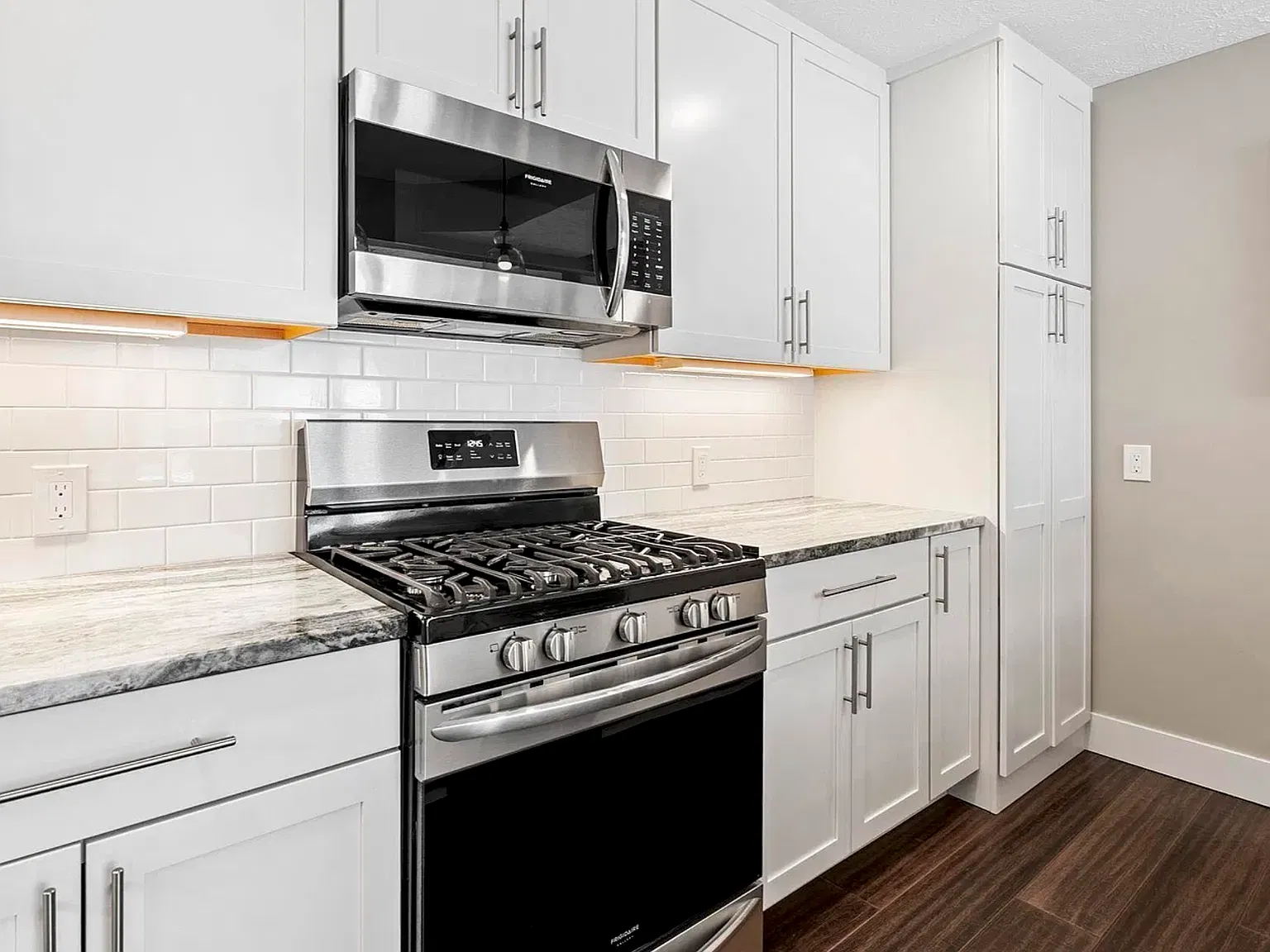 2 bed, 1128 sqft, $3,500 — Photo 4