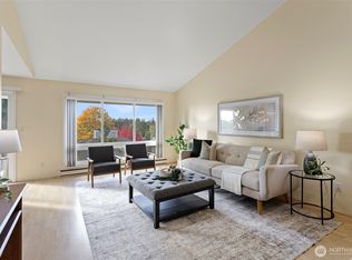 15214 NE 8th St APT G5, Bellevue, WA