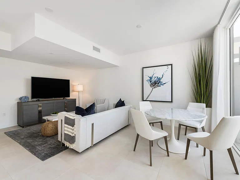 401 N Birch Rd #Townhouse 1 — Photo 14
