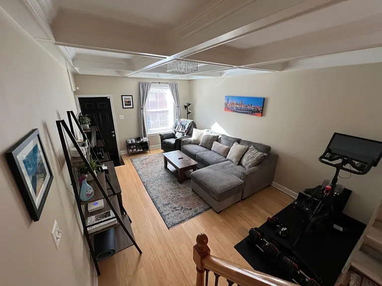 27 S Robinson St — Photo 4
