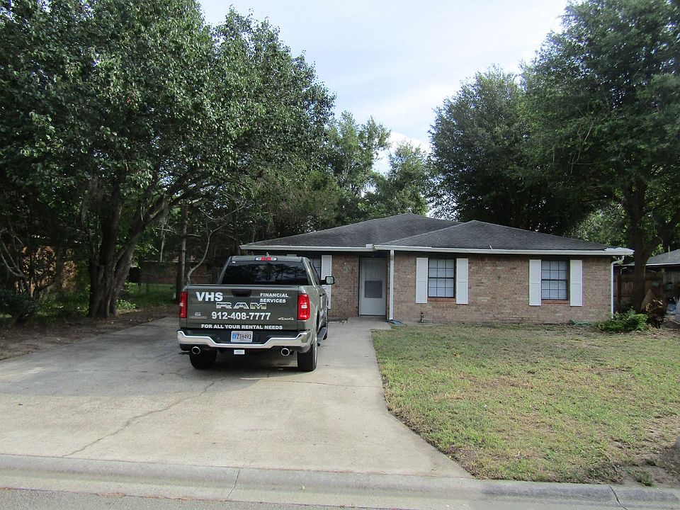 1st image of 255 Garden Cir