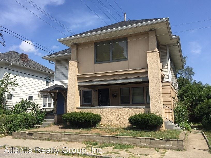 1st image of 214 W 31st St