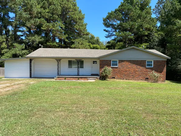 141 Lakeshore Dr, Oakfield, TN 38362