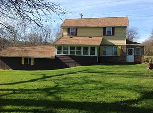 6821 E Wood St, Lowellville, OH 44436