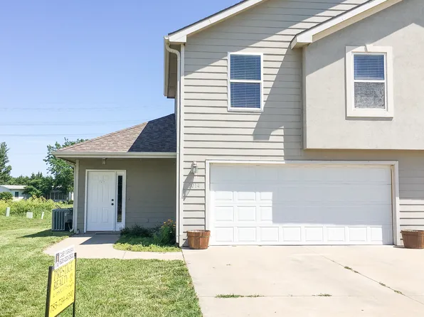 3014 Brookville Dr, Manhattan, KS 66502