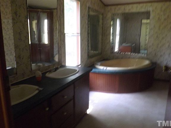 4th image of 1004 Apple Blossom Ln
