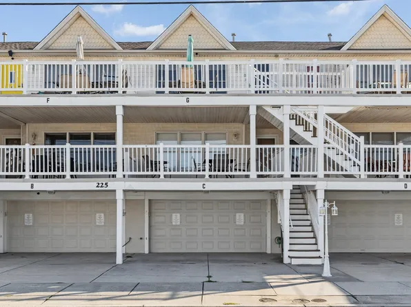 225 E Davis Ave #C, Wildwood, NJ 08260