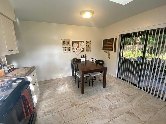 2nd image of 230 SE Valare Ln #B