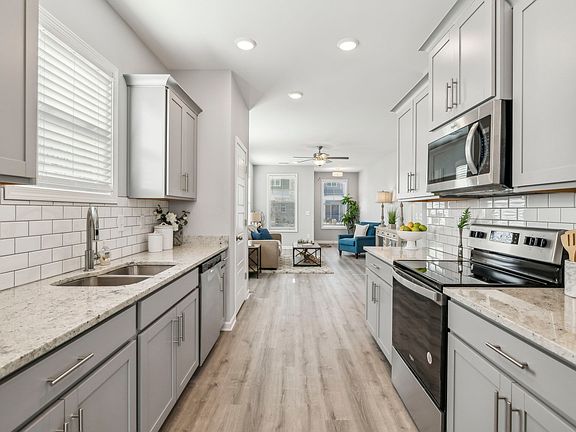 3rd image of 447 W Adams Ave Lot 2A