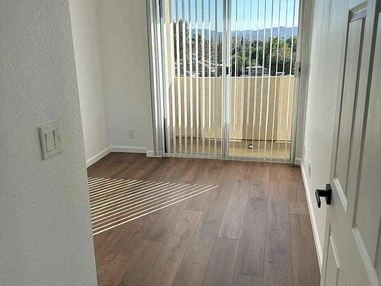 19350 Sherman Way #208 — Photo 19