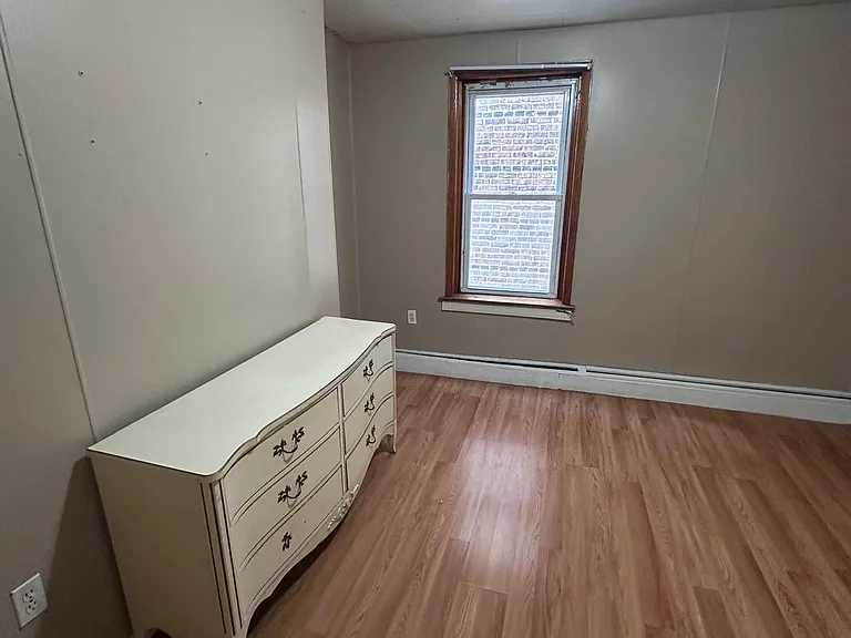 653 Beatty St #2 — Photo 12