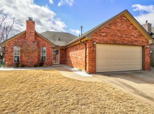 6112 SE 9th St, Oklahoma City, OK 73110