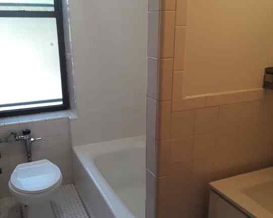 4th image of 530 2nd St APT C4