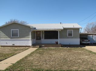 1807 E 4th St, Petersburg, TX 79250