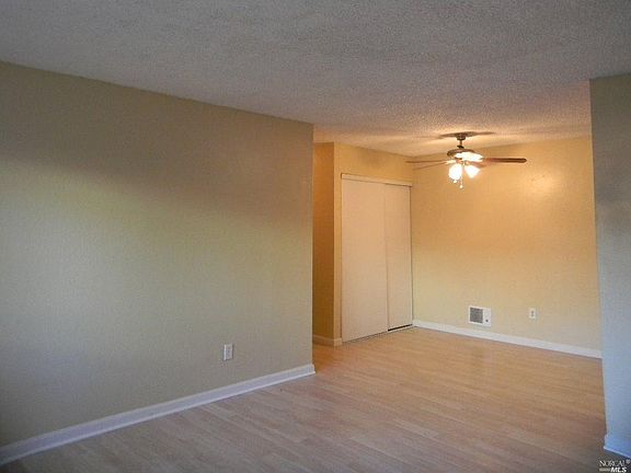 2nd image of 423 Gregory Lane UNIT 28