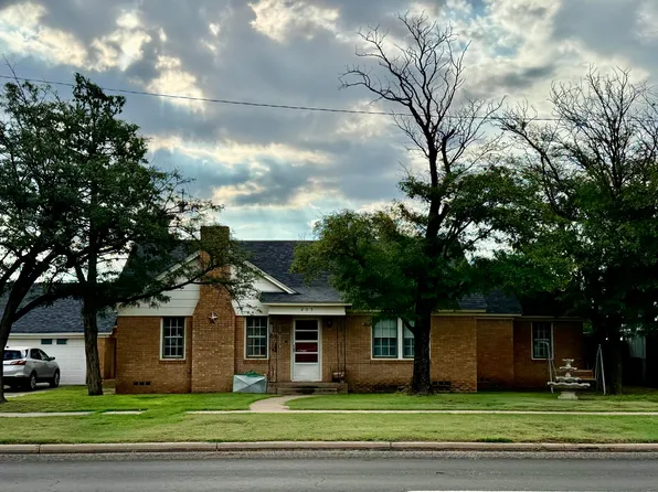 205 Harrison Ave, Lorenzo, TX 79343