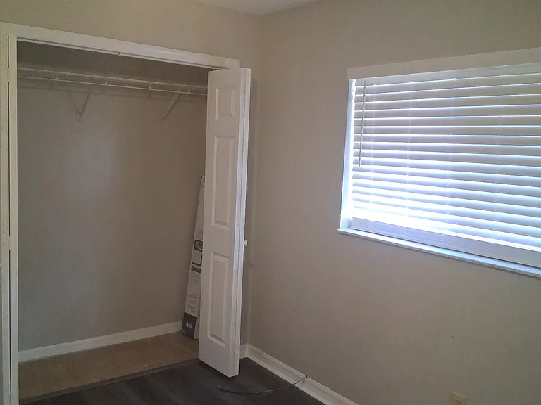 2435 NW 4th Ter #2437 — Photo 16