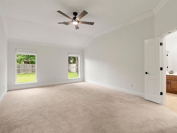 3rd image of 7805 Crandall Rd