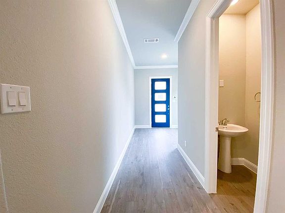 4th image of 1412 Alberti Ave