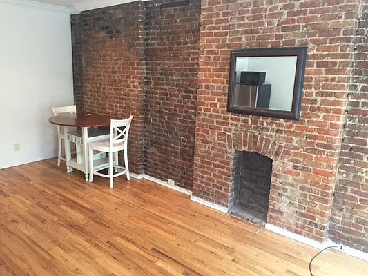 Rented by New York Manhattan Real Estate Incorporated | media 43