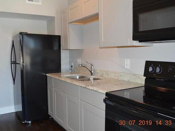 4th image of 531 Chestnut Ave #3N