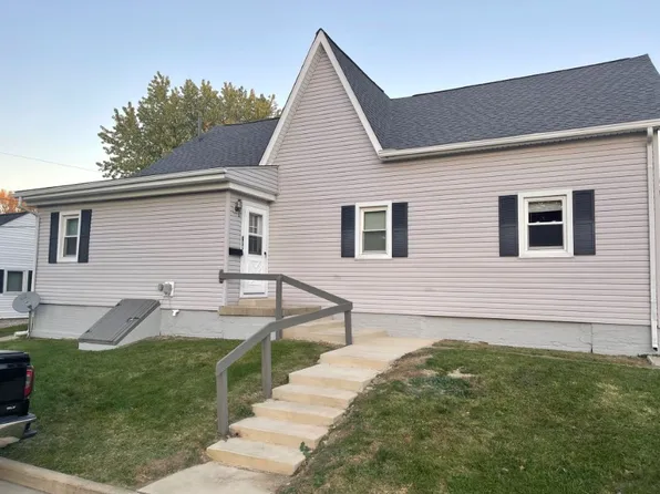 738 W Charles St, Bucyrus, OH 44820