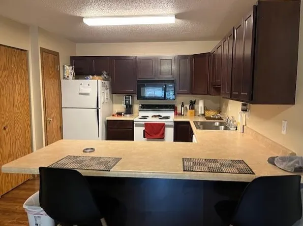 165 S Scott Blvd, Iowa City, IA 52245
