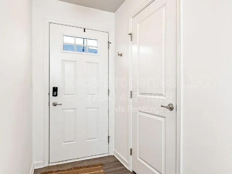 4027 Zilker Park Dr — Photo 2