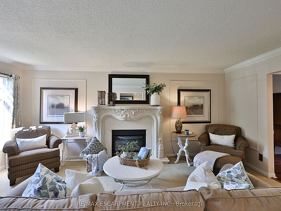 5th image of 3555 Kingbird Ct