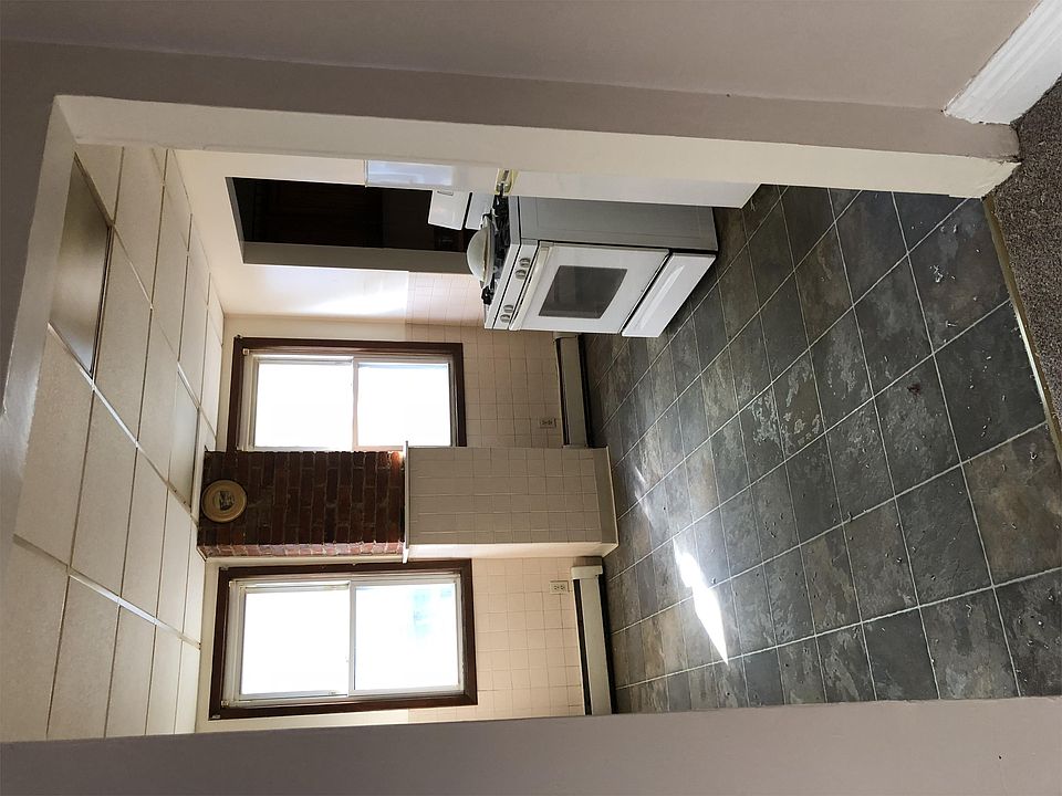 1st image of 219 Hampshire St APT 3