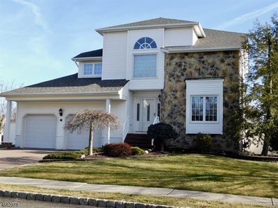 9 Fisher Dr, Hillsborough, NJ, 08844