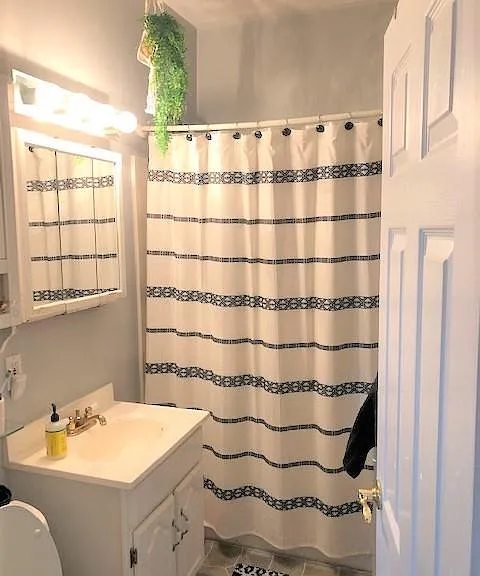 122 Frederick Ave #2 — Photo 4
