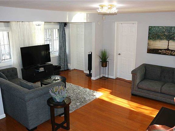 4th image of 9124 215th St