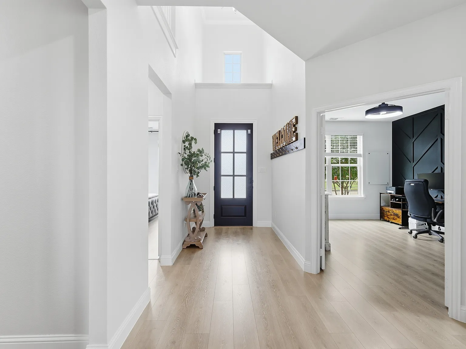 4 bed, 3153 sqft, $5,500 — Photo 2